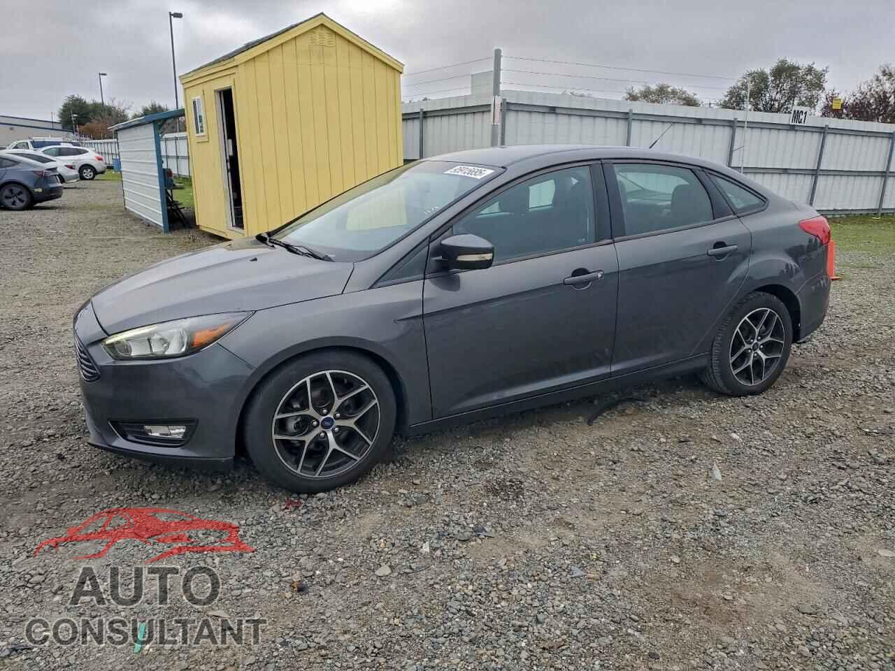 FORD FOCUS 2017 - 1FADP3FE7HL219913