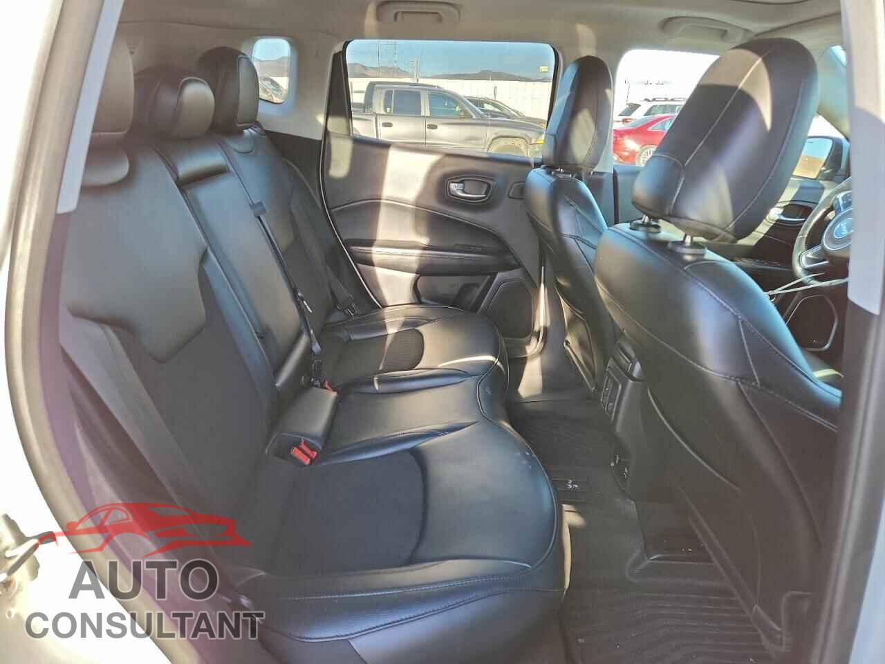 JEEP COMPASS 2021 - 3C4NJDBB2MT586539