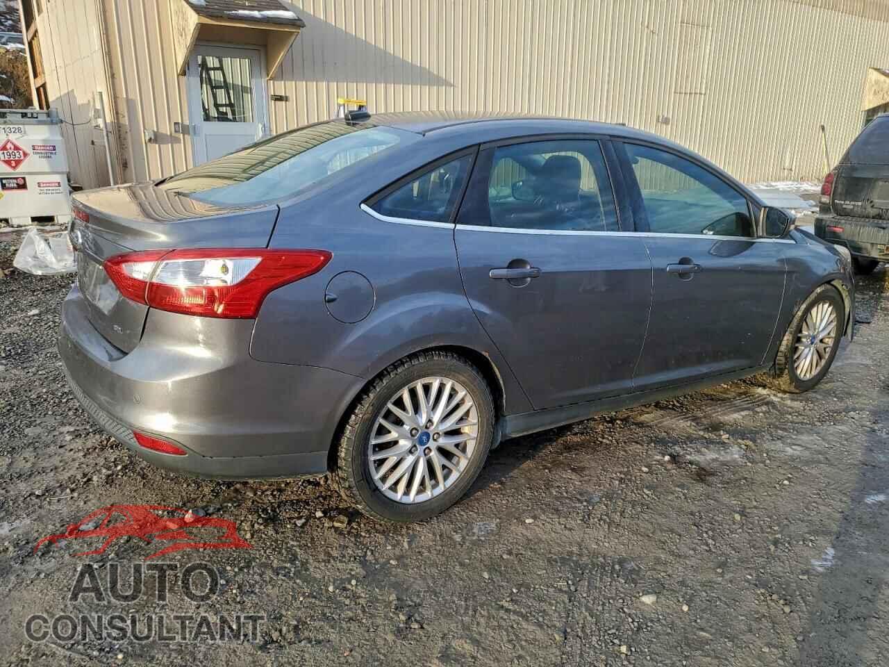 FORD FOCUS 2012 - 1FAHP3H26CL357262