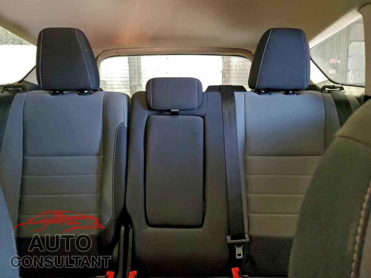 FORD ESCAPE 2016 - 1FMCU0G70GUC61020