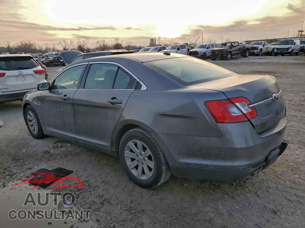 FORD TAURUS 2012 - 1FAHP2DW1CG121937