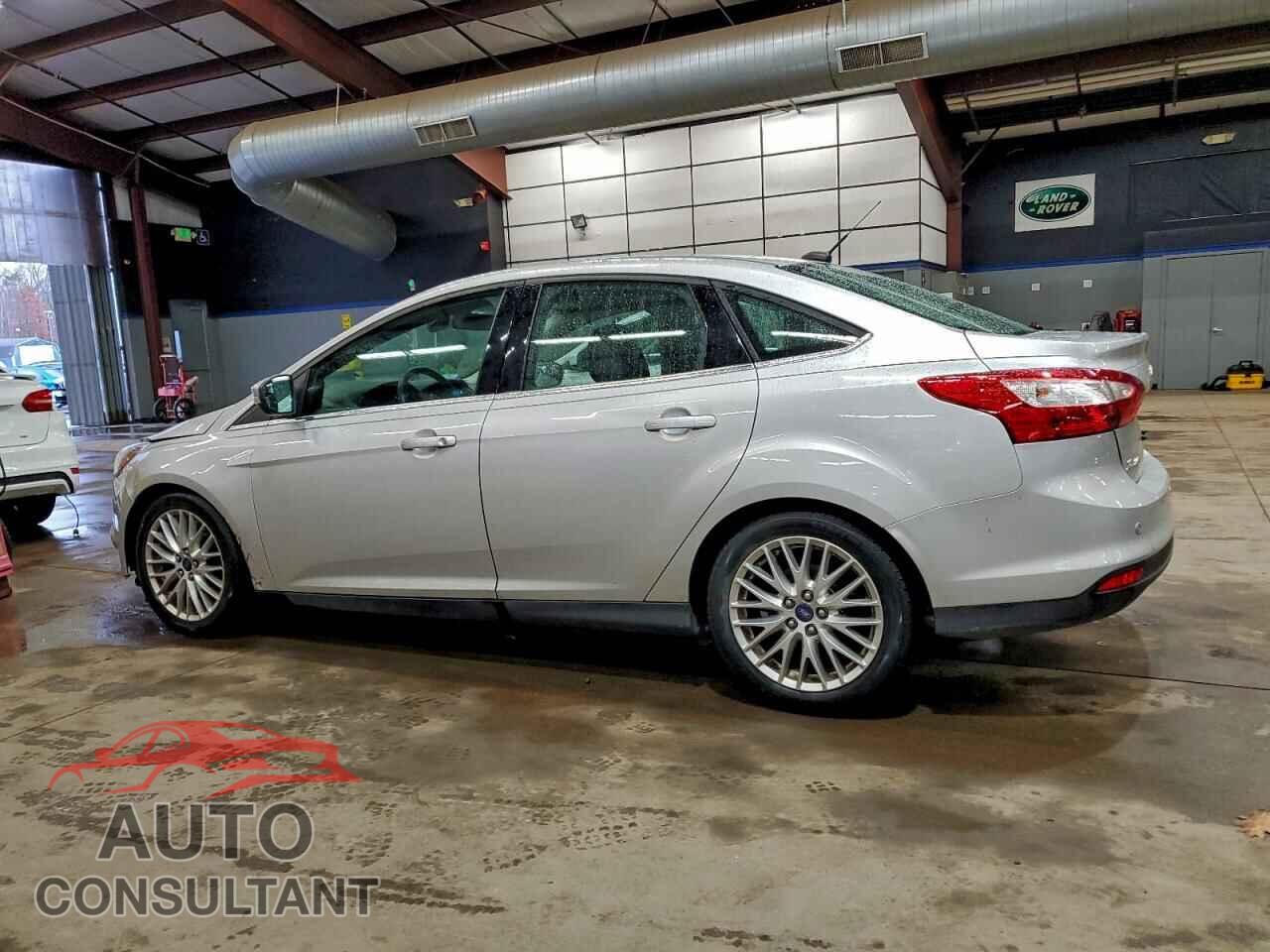 FORD FOCUS 2012 - 1FAHP3H20CL418976