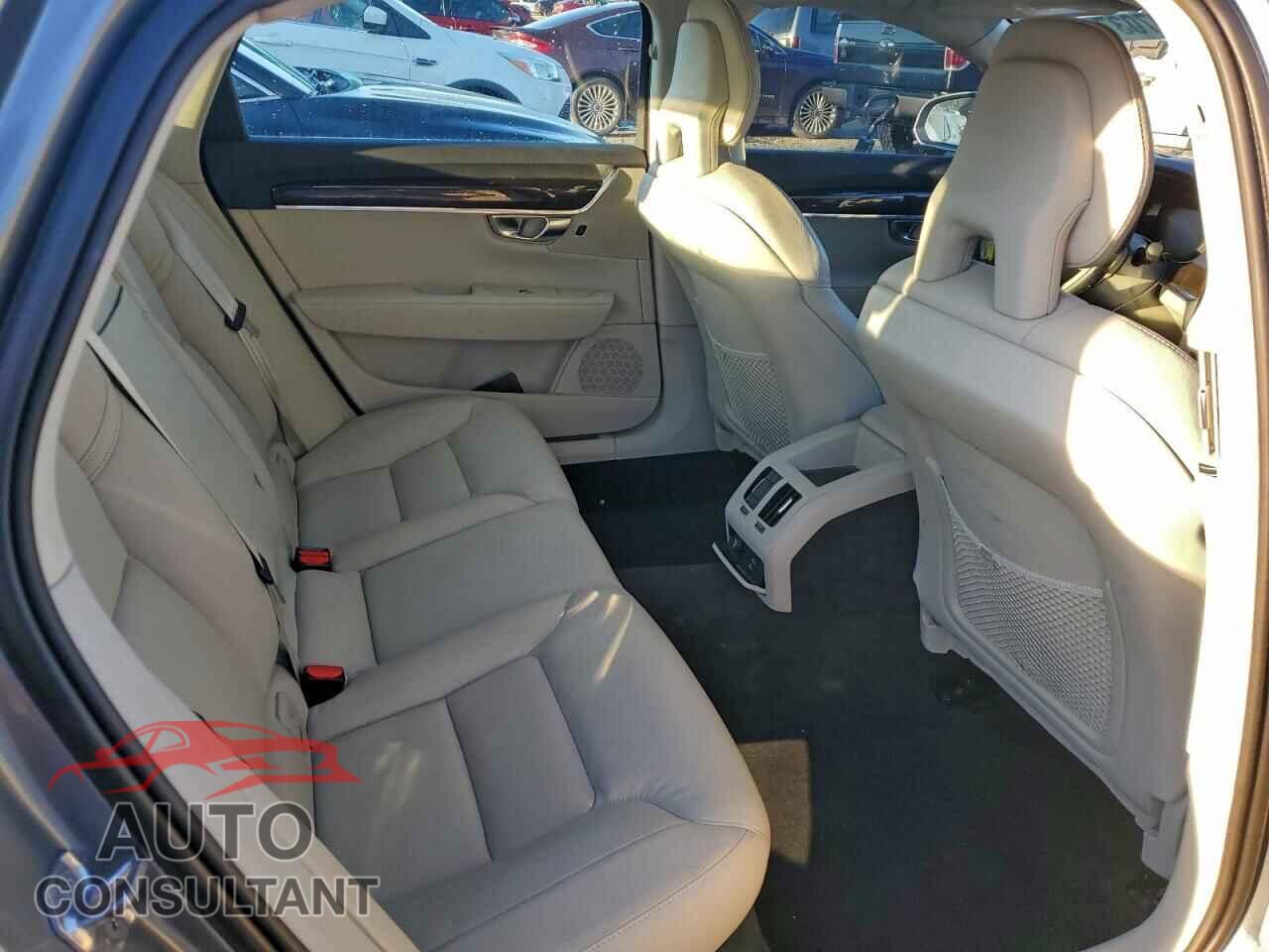 VOLVO S90 2018 - LVY982MK2JP036233
