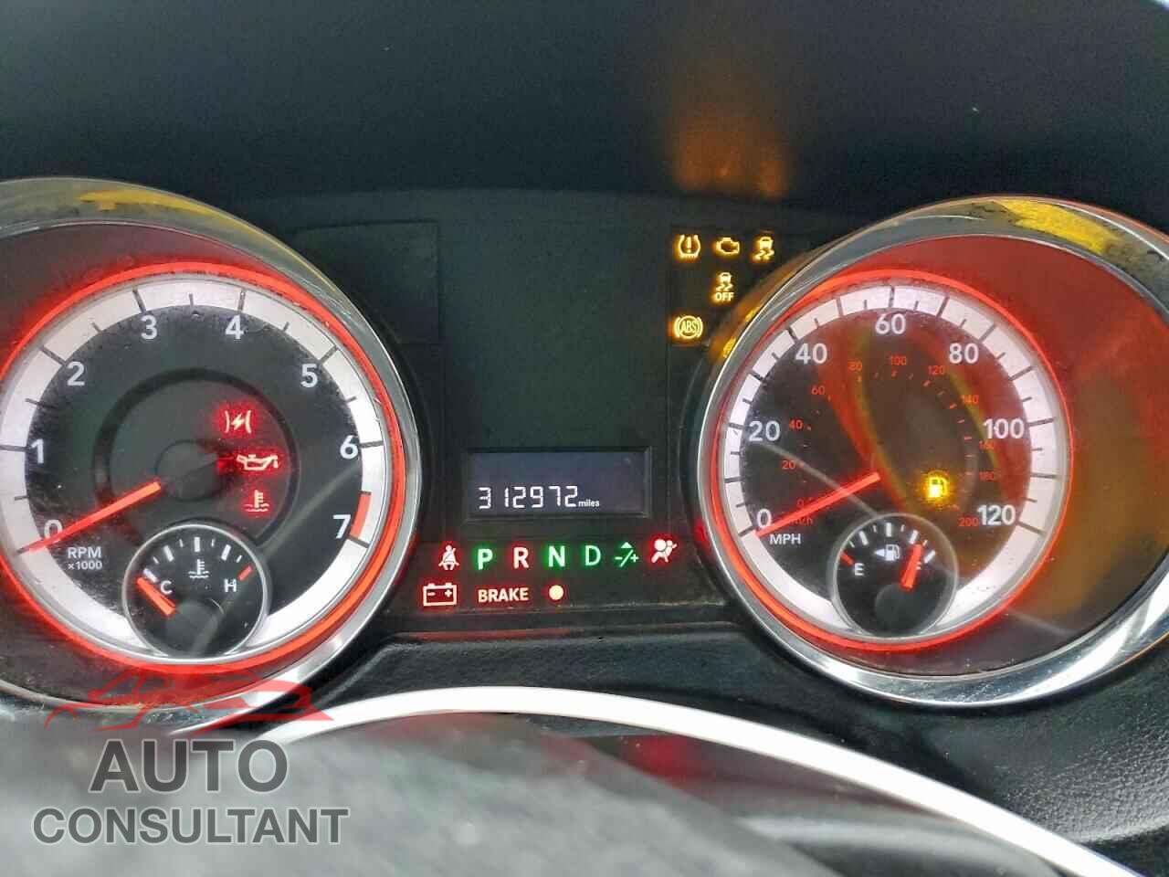 DODGE CARAVAN 2011 - 2D4RN3DG9BR795112
