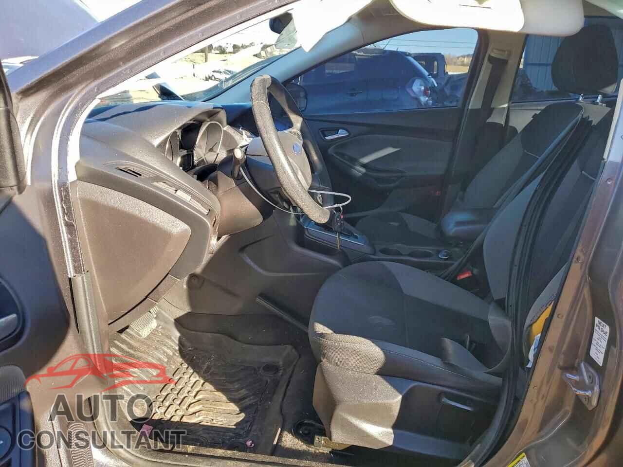 FORD FOCUS 2014 - 1FADP3F26EL238454