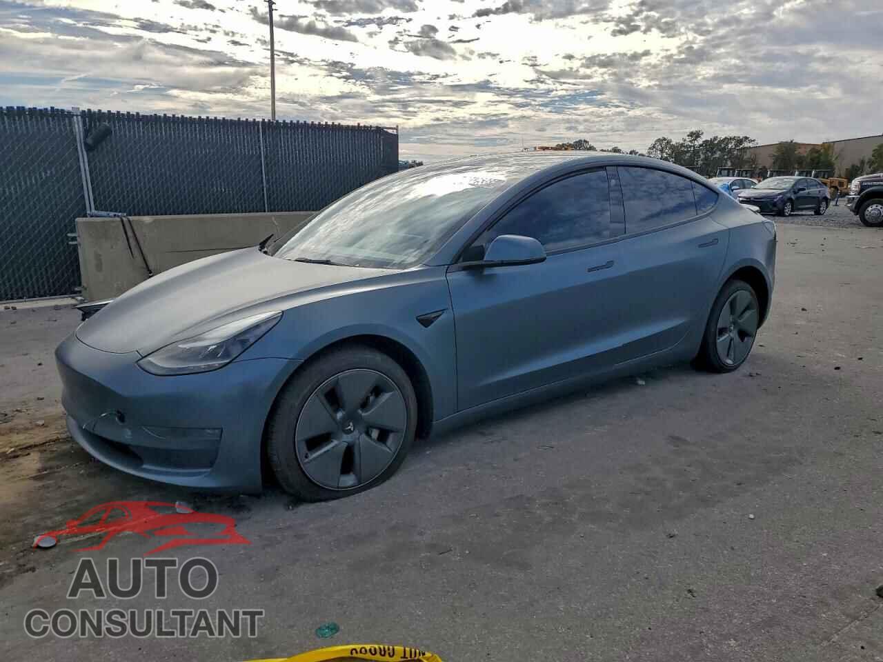 TESLA MODEL 3 2021 - 5YJ3E1EA9MF099513