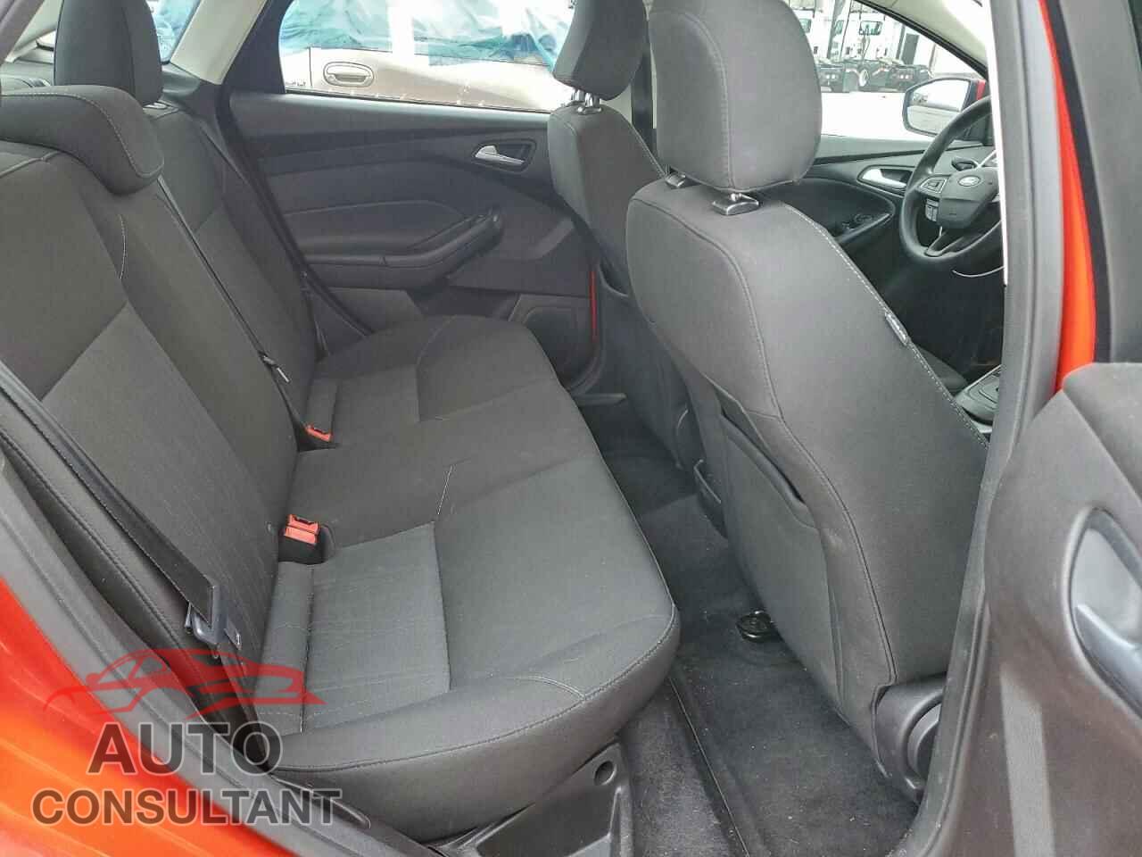 FORD FOCUS 2017 - 1FADP3F29HL254278