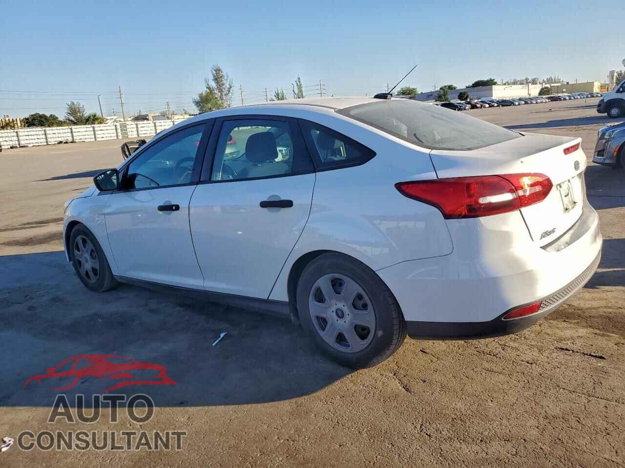 FORD FOCUS 2016 - 1FADP3E24GL367927
