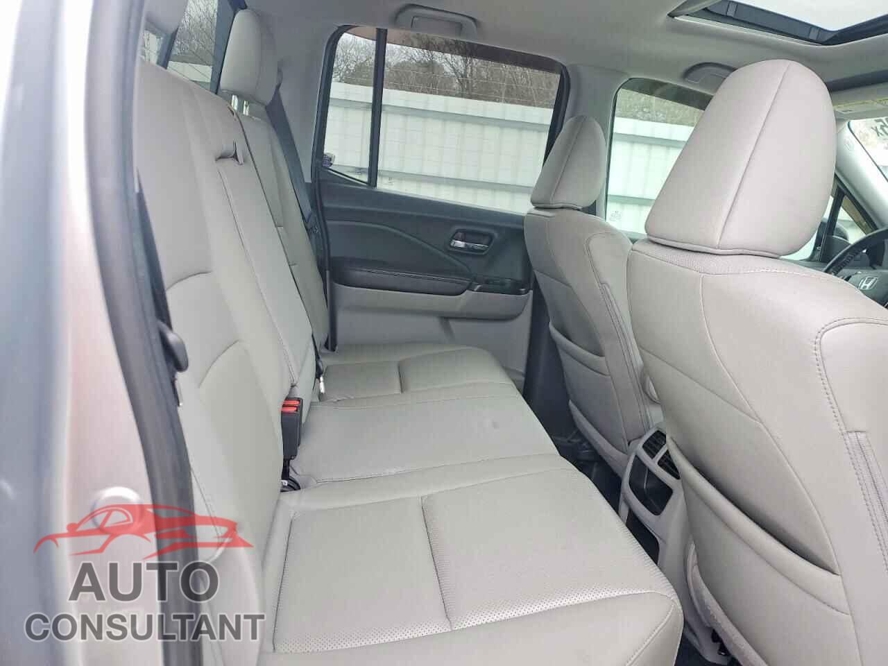HONDA RIDGELINE 2017 - 5FPYK3F79HB033876