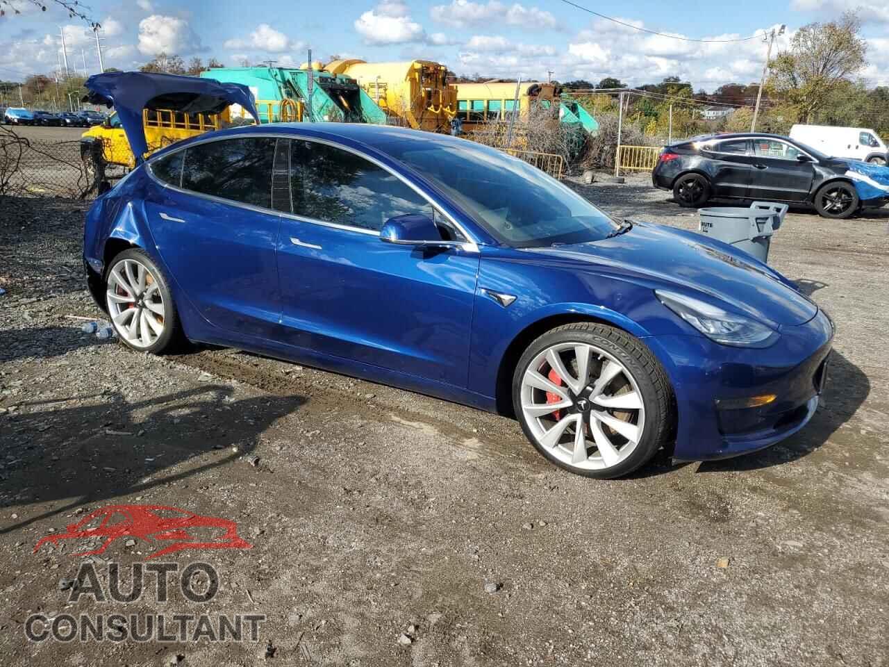 TESLA MODEL 3 2018 - 5YJ3E1EB7JF080947