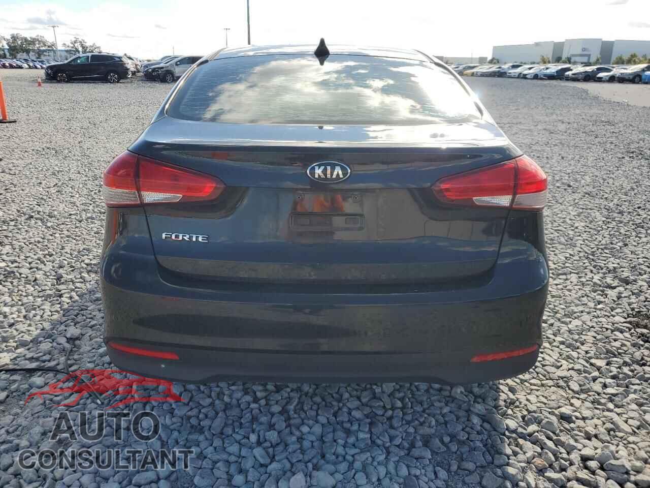 KIA FORTE 2017 - 3KPFK4A70HE101128