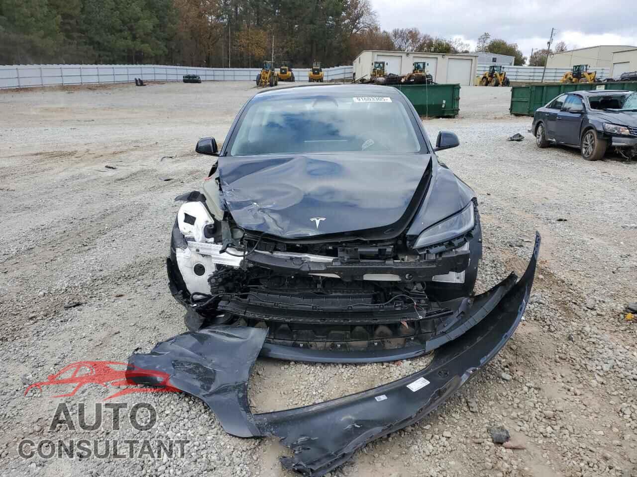 TESLA MODEL 3 2025 - 5YJ3E1EA2SF923767