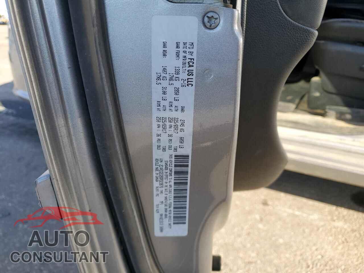 DODGE CARAVAN 2016 - 2C4RDGEG9GR323876