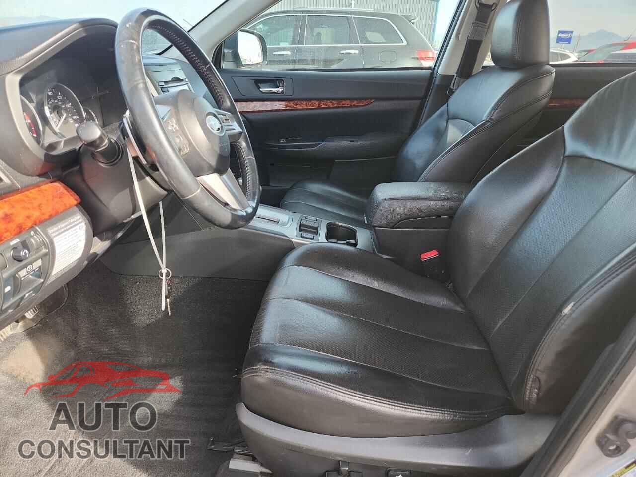 SUBARU OUTBACK 2011 - 4S4BRBKC8B3372801