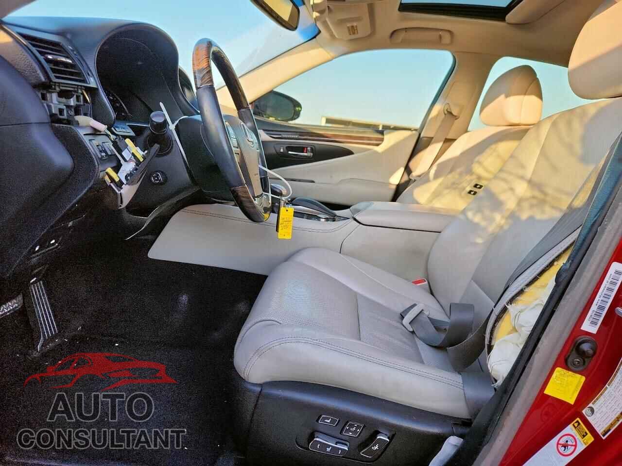 LEXUS LS460 2014 - JTHBL5EF3E5125528