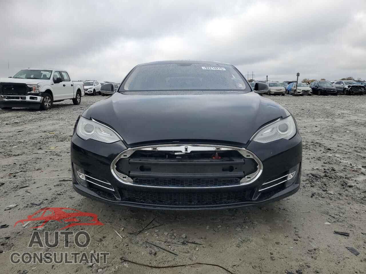 TESLA MODEL S 2013 - 5YJSA1CP2DFP11579