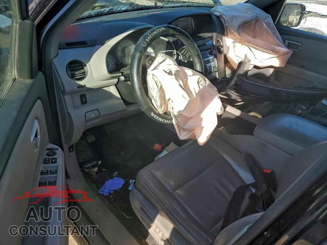 HONDA PILOT 2013 - 5FNYF4H7XDB013940