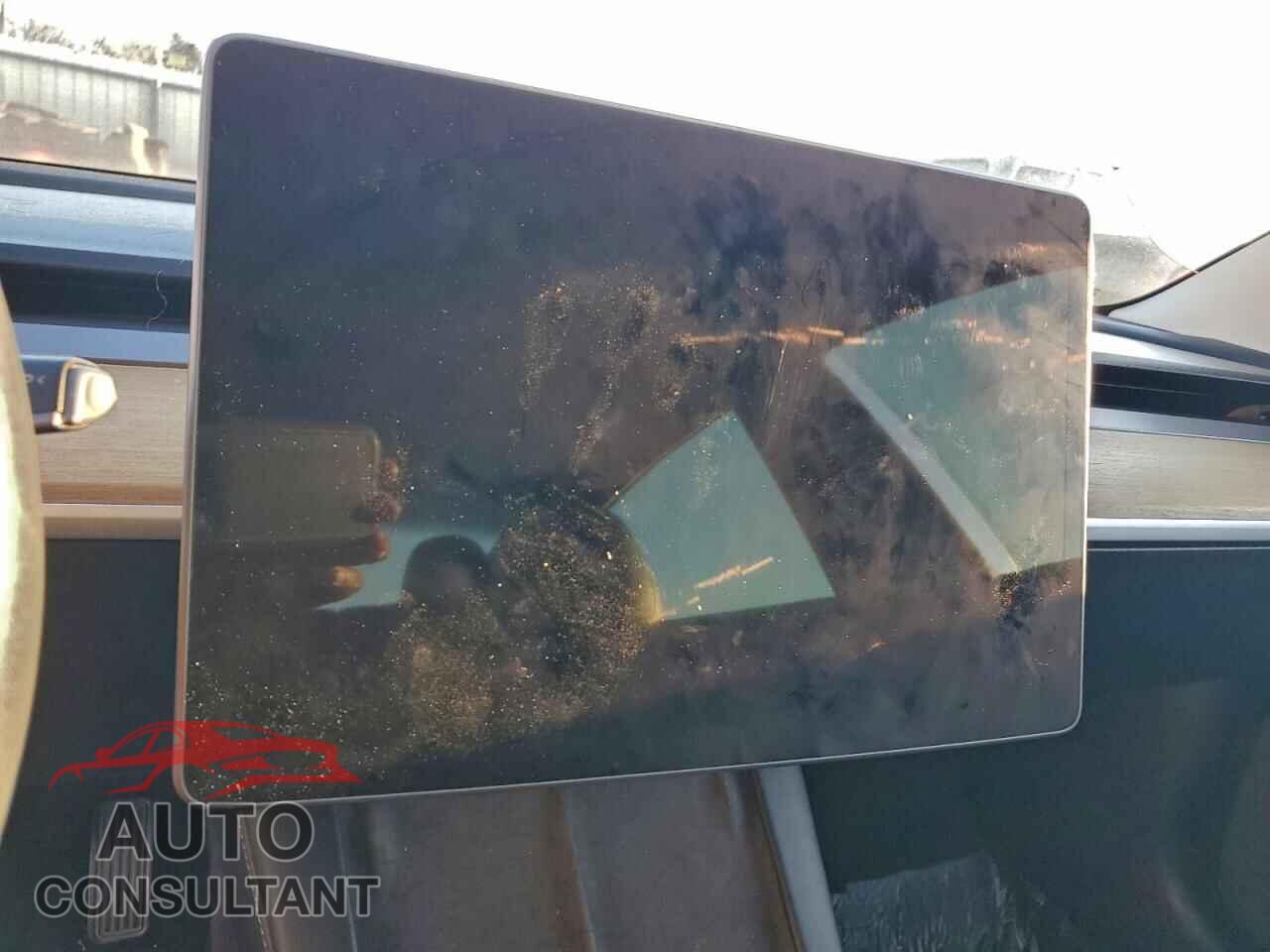 TESLA MODEL 3 2022 - 5YJ3E1EA2NF289171