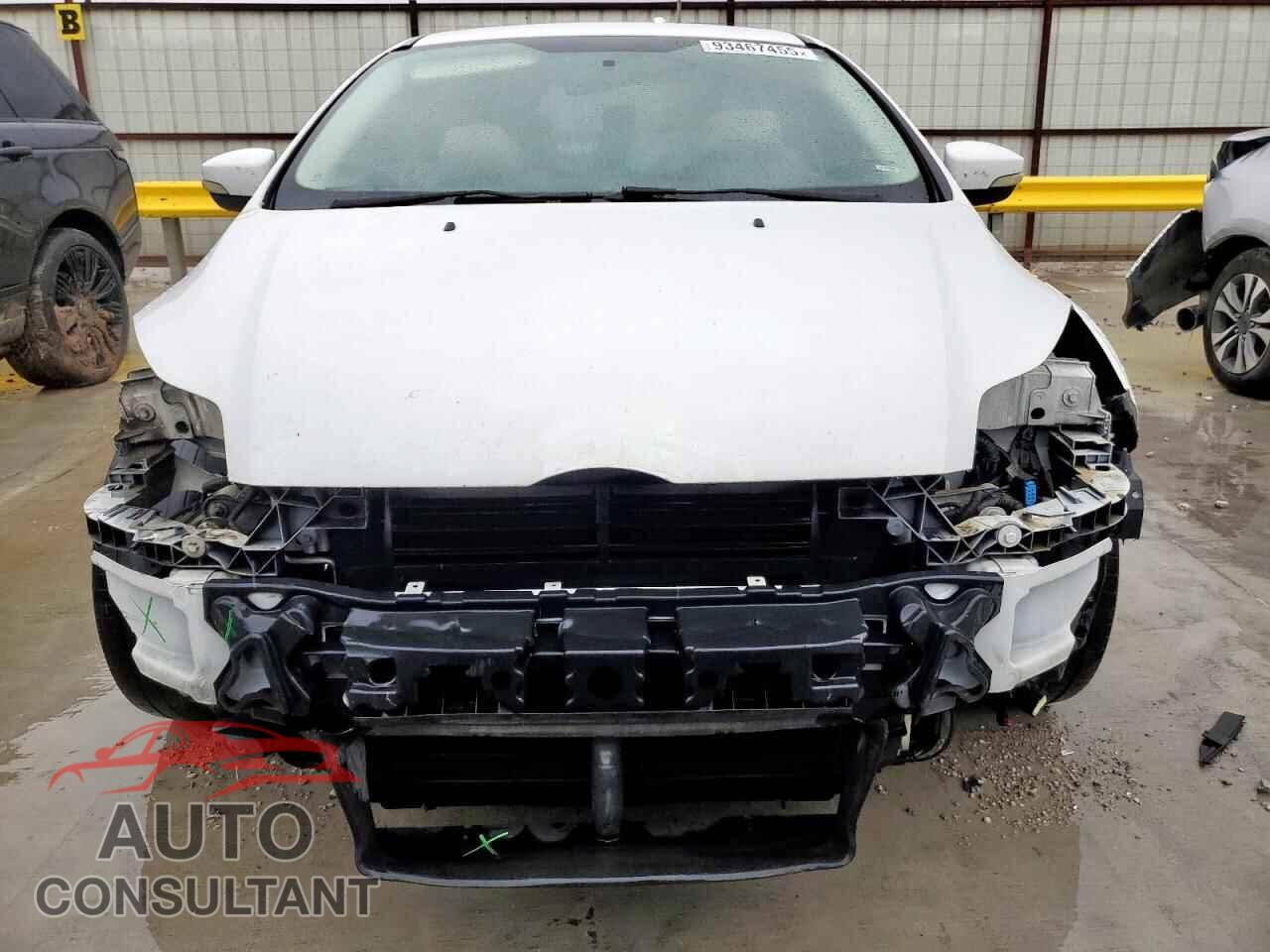 FORD FOCUS 2012 - 1FAHP3H29CL478917