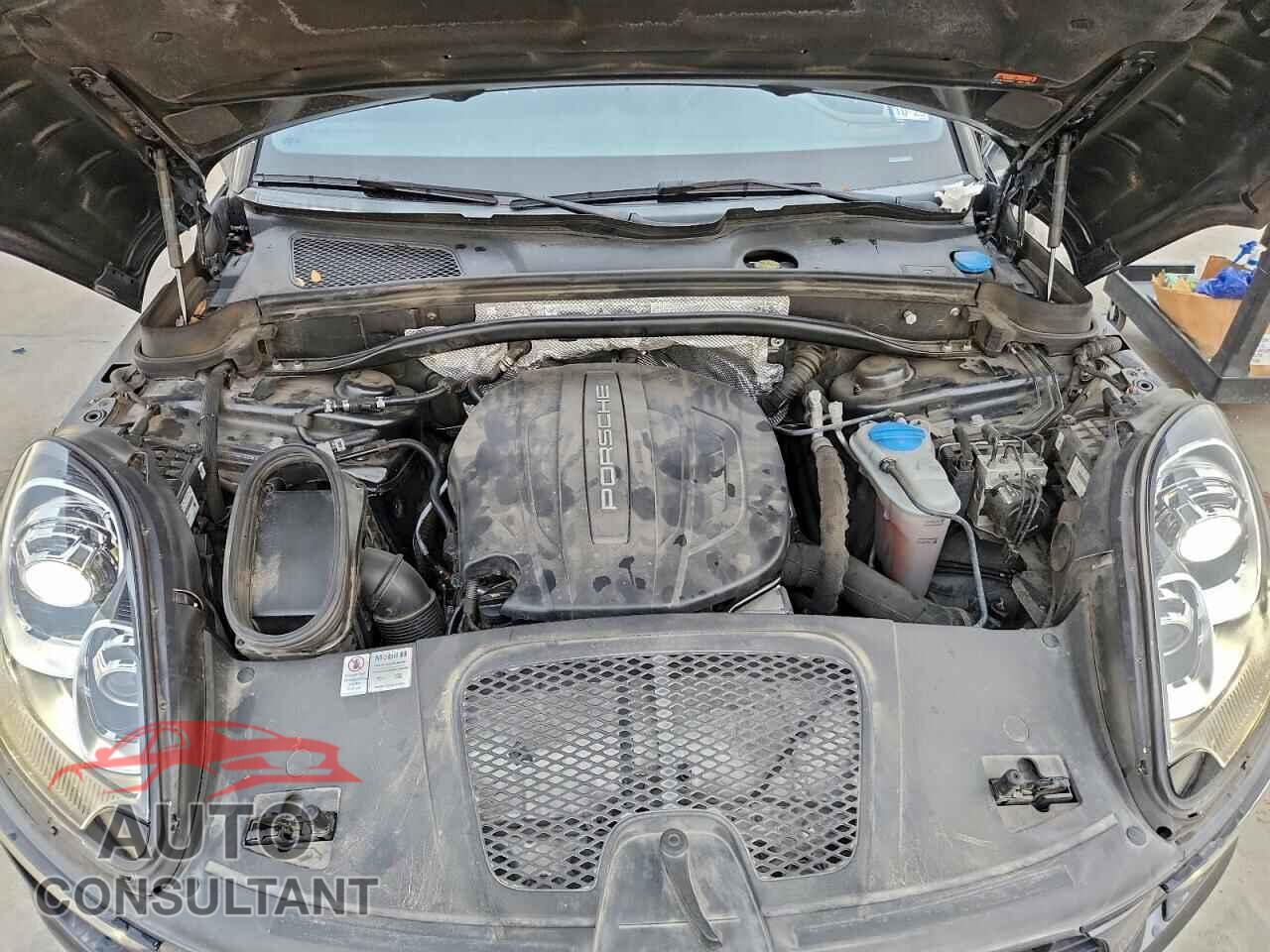PORSCHE MACAN 2018 - WP1AA2A51JLB03062