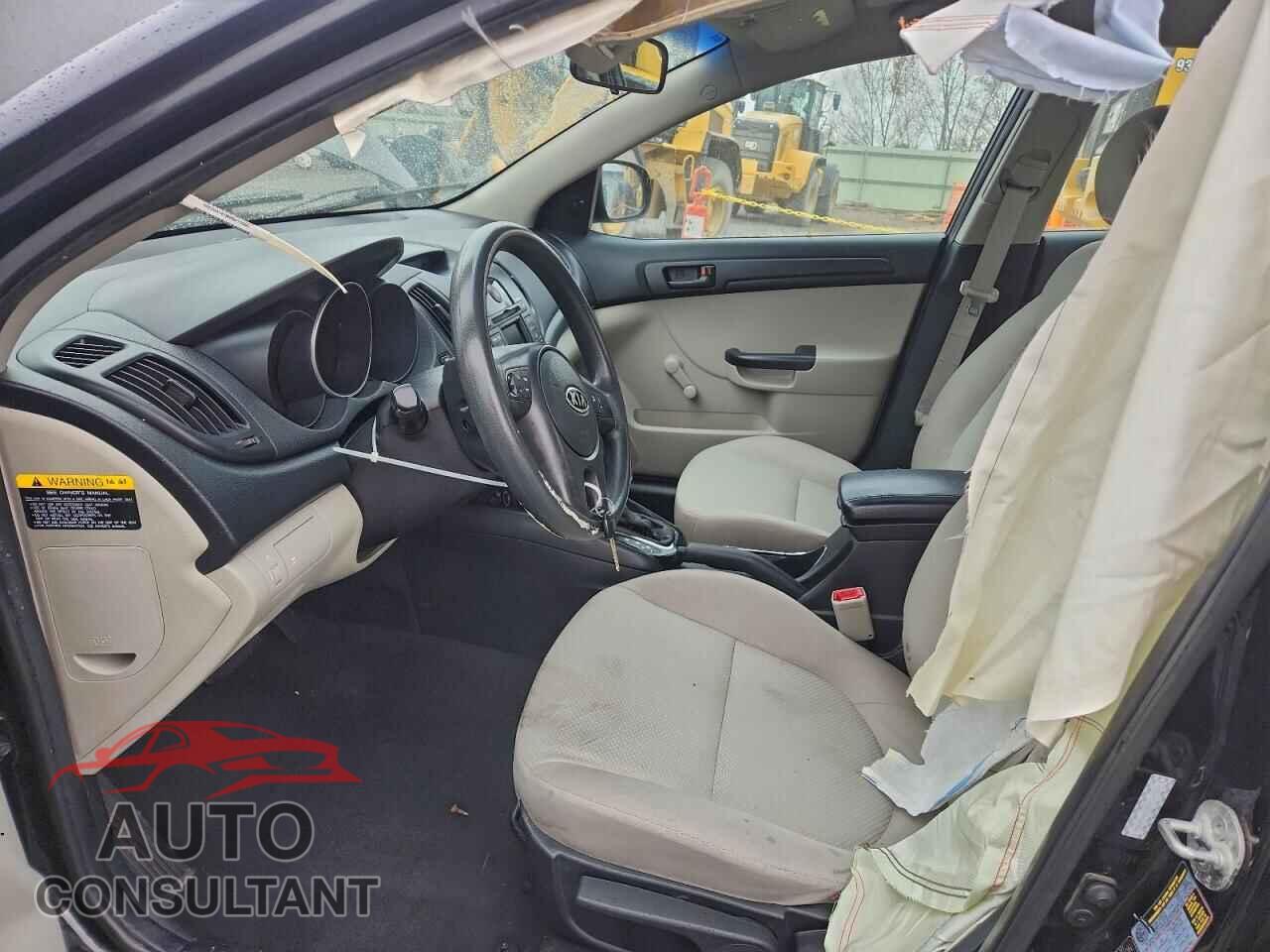 KIA FORTE 2011 - KNAFT4A22B5344599