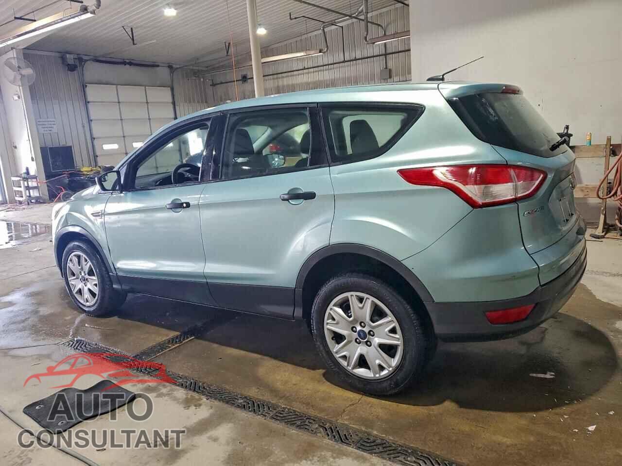FORD ESCAPE 2013 - 1FMCU0F74DUB43243