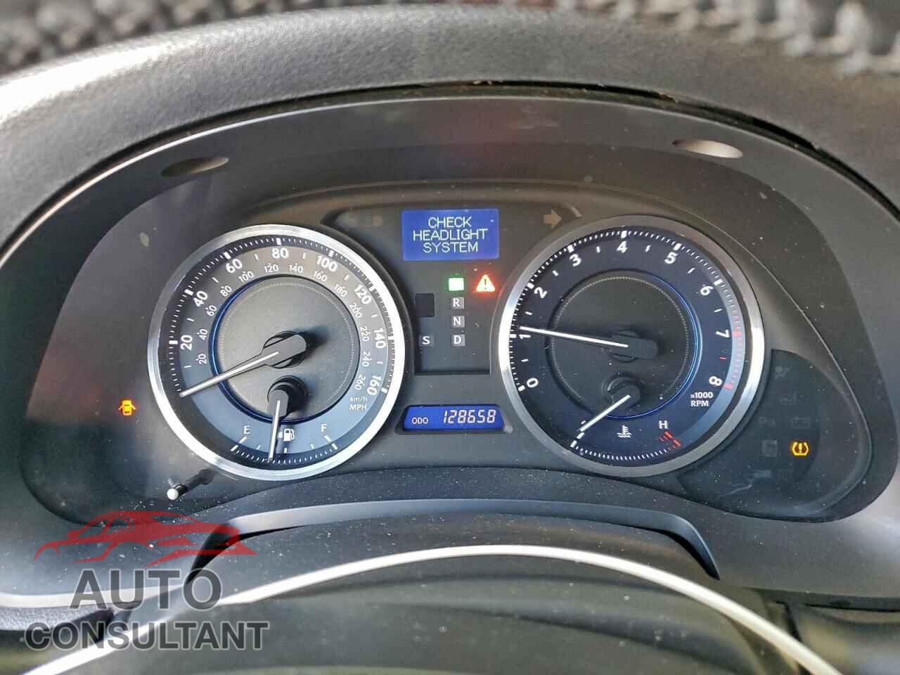 LEXUS IS 2012 - JTHBF5C27C5183632