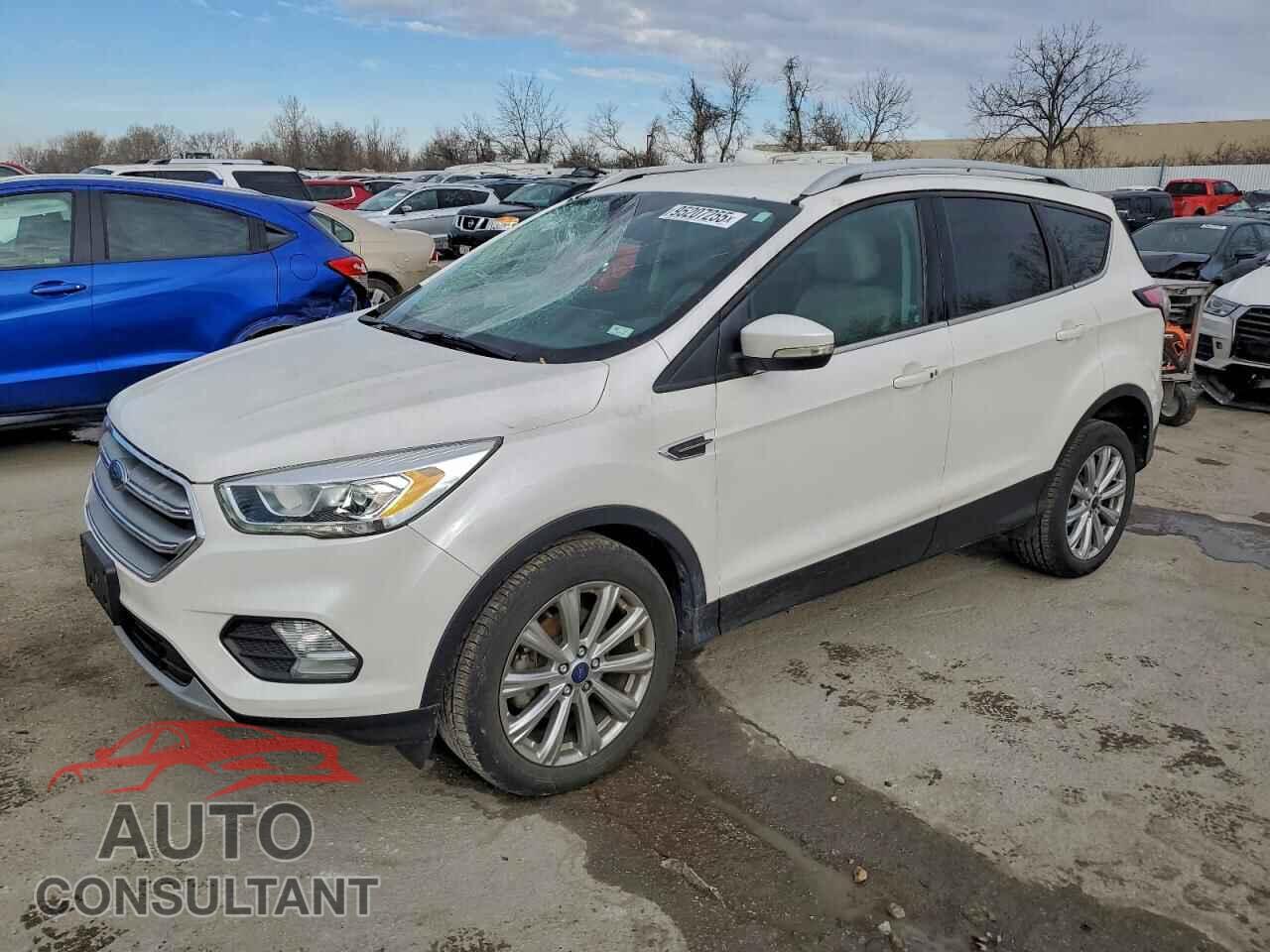 FORD ESCAPE 2017 - 1FMCU0JD0HUB87873