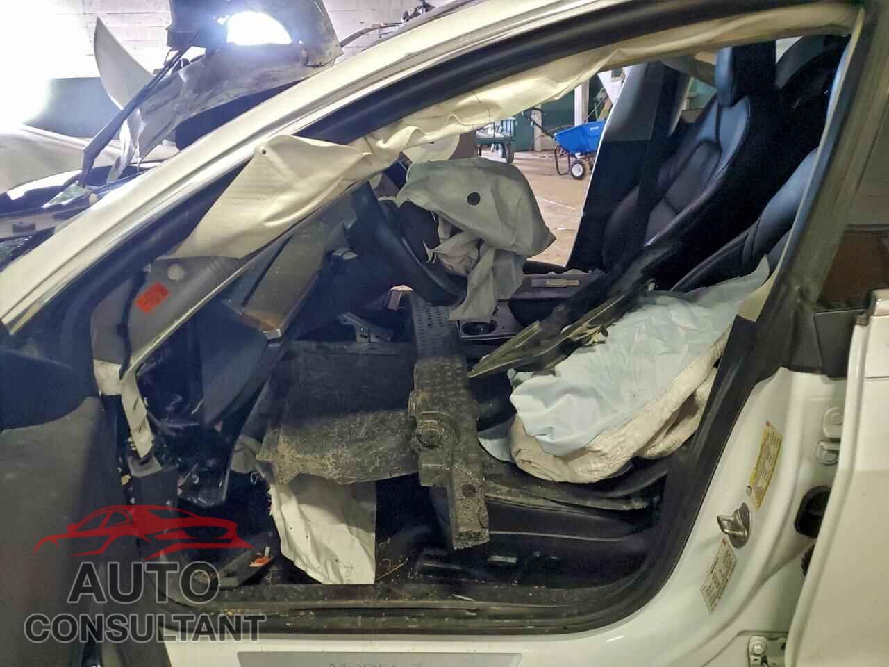TESLA MODEL 3 2018 - 5YJ3E1EB3JF117850