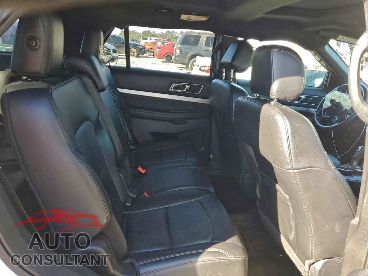 FORD EXPLORER 2017 - 1FM5K8D88HGD47024