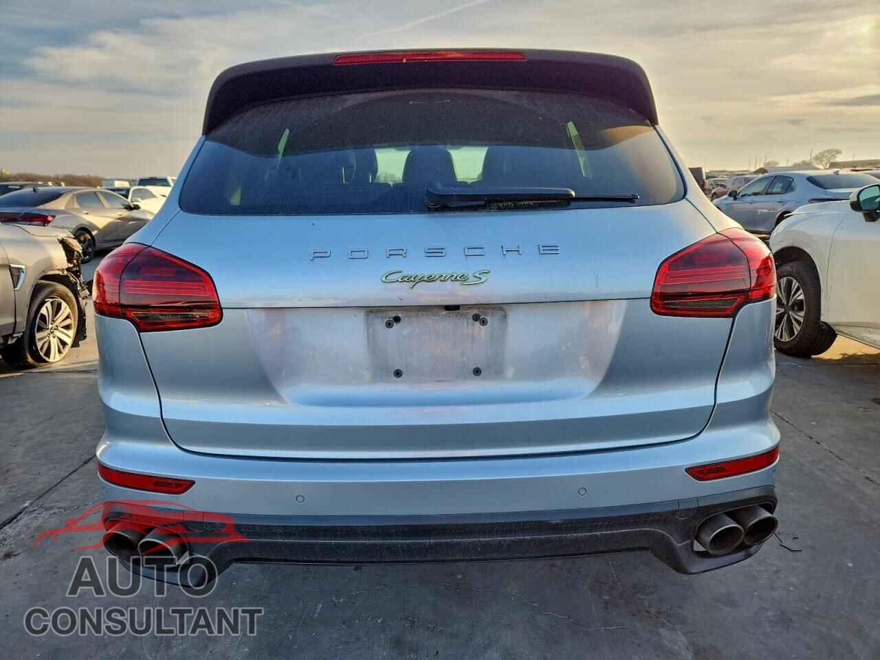 PORSCHE CAYENNE 2017 - WP1AE2A2XHLA70857