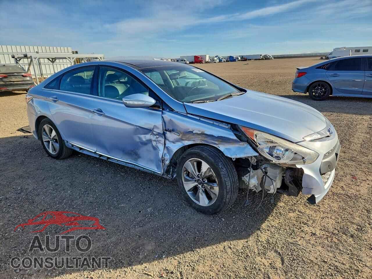 HYUNDAI SONATA 2012 - KMHEC4A41CA056738
