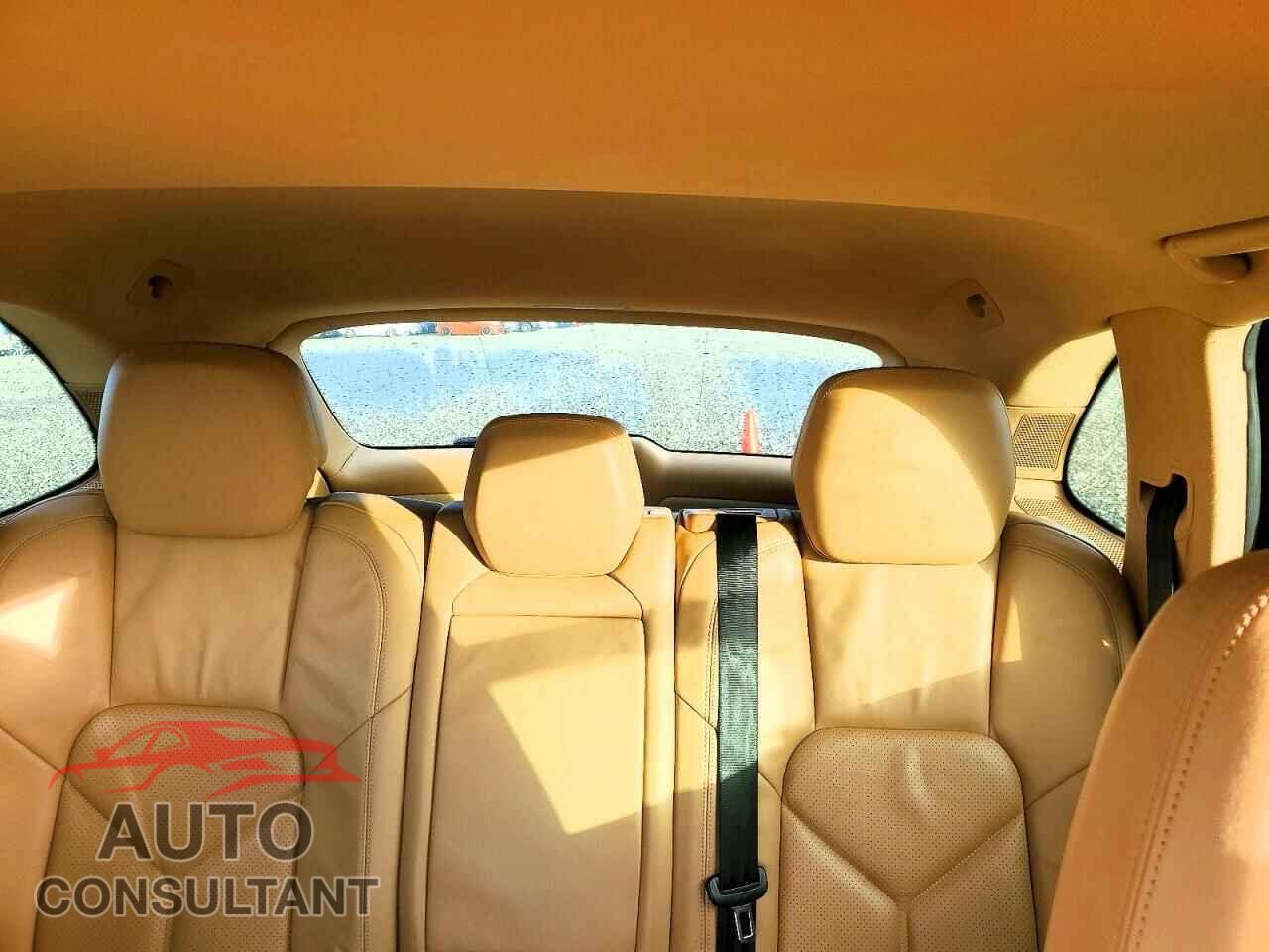 PORSCHE CAYENNE 2012 - WP1AA2A28CLA04764