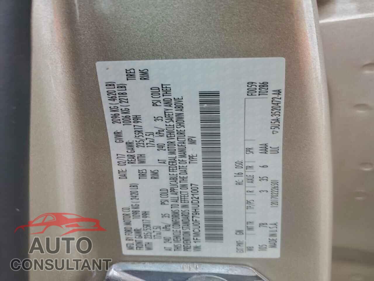 FORD ESCAPE 2017 - 1FMCU0F79HUD21007