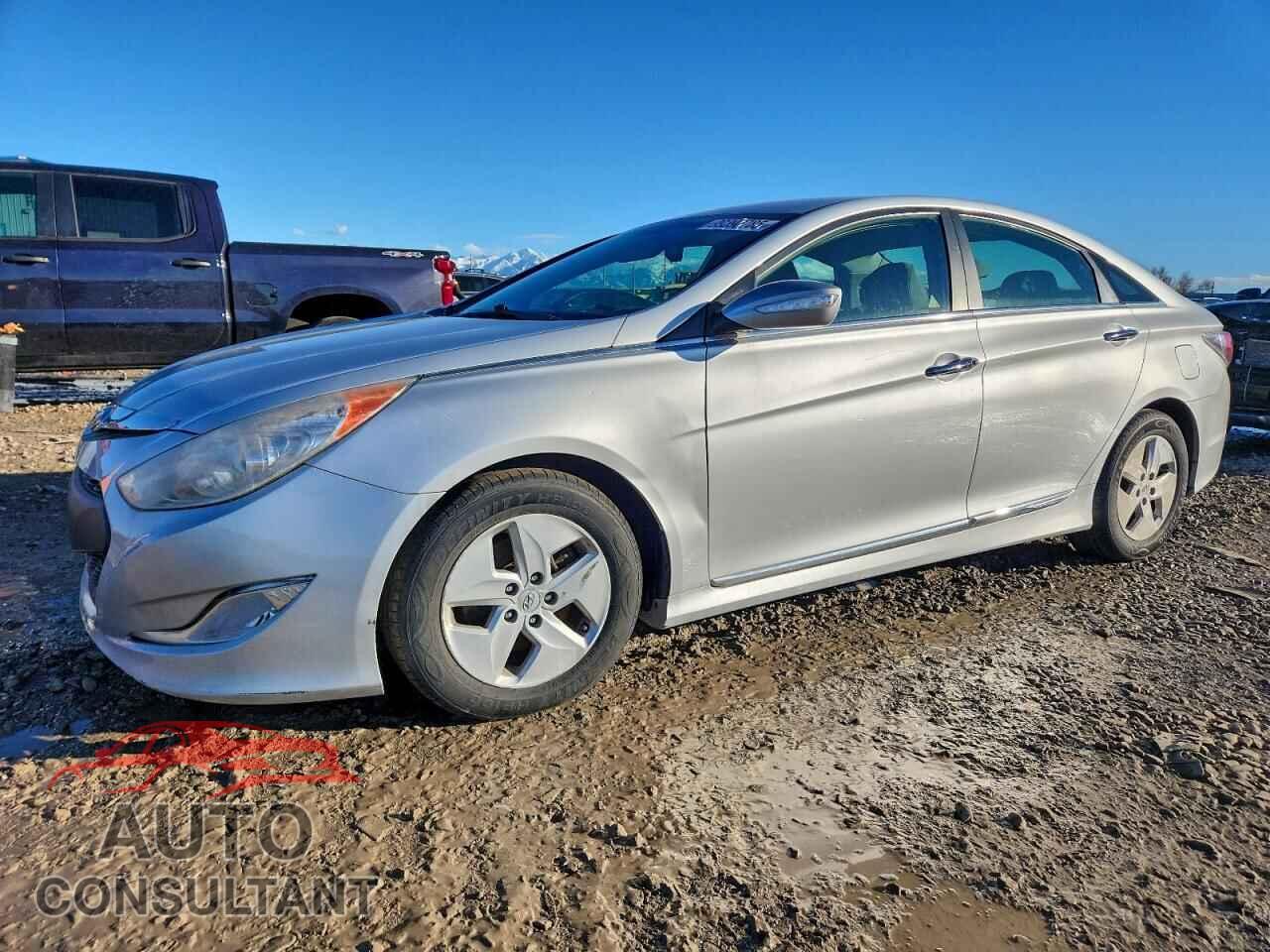 HYUNDAI SONATA 2012 - KMHEC4A43CA027371