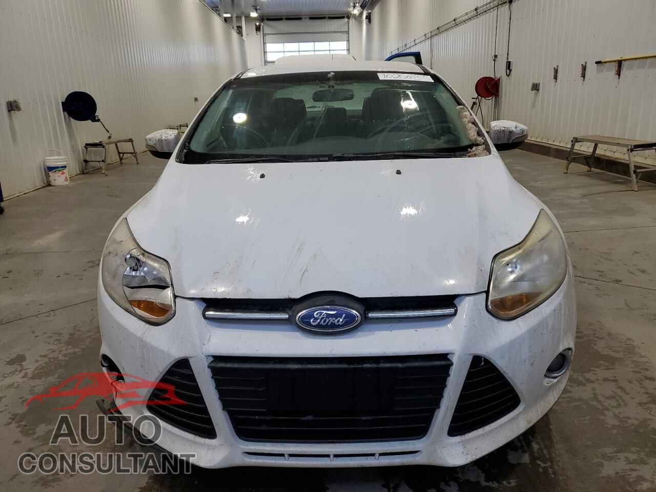 FORD FOCUS 2014 - 1FADP3F24EL385257