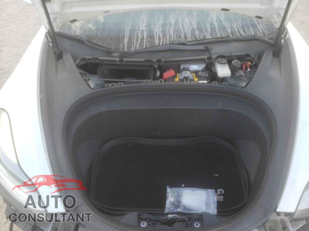 TESLA MODEL 3 2018 - 5YJ3E1EA3JF035981