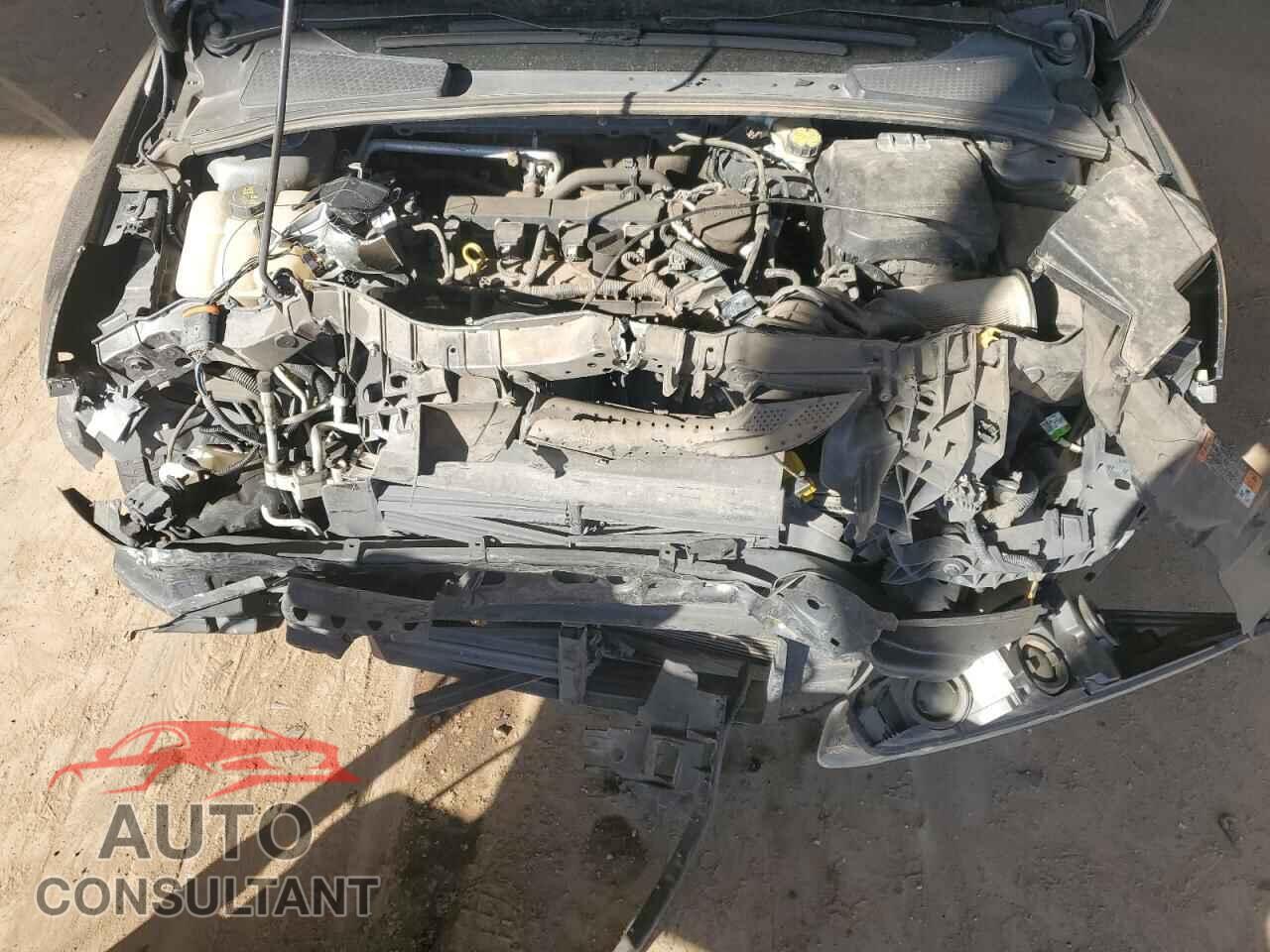 FORD FOCUS 2015 - 1FADP3K2XFL285221