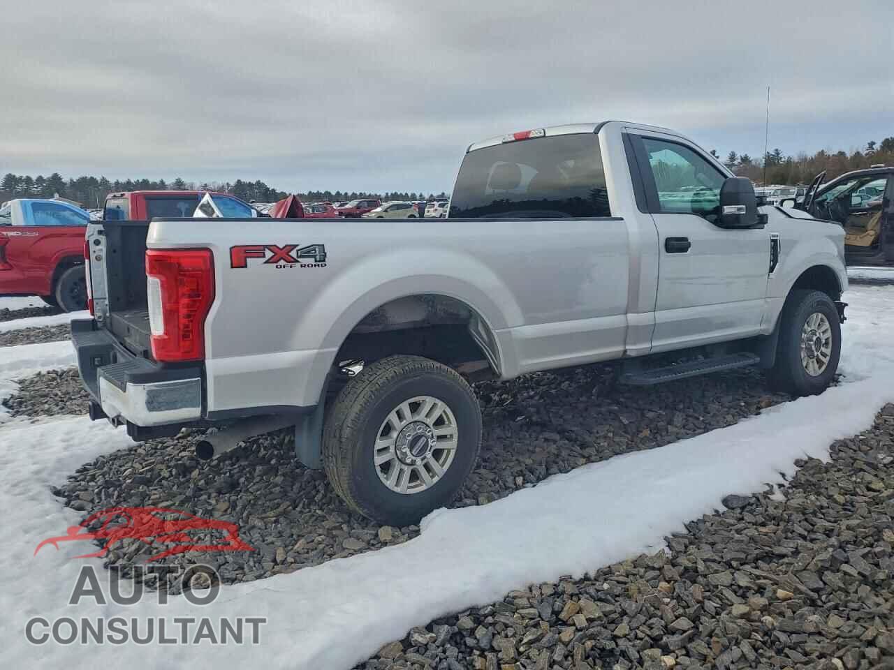 FORD F350 2017 - 1FTRF3B68HEF28358
