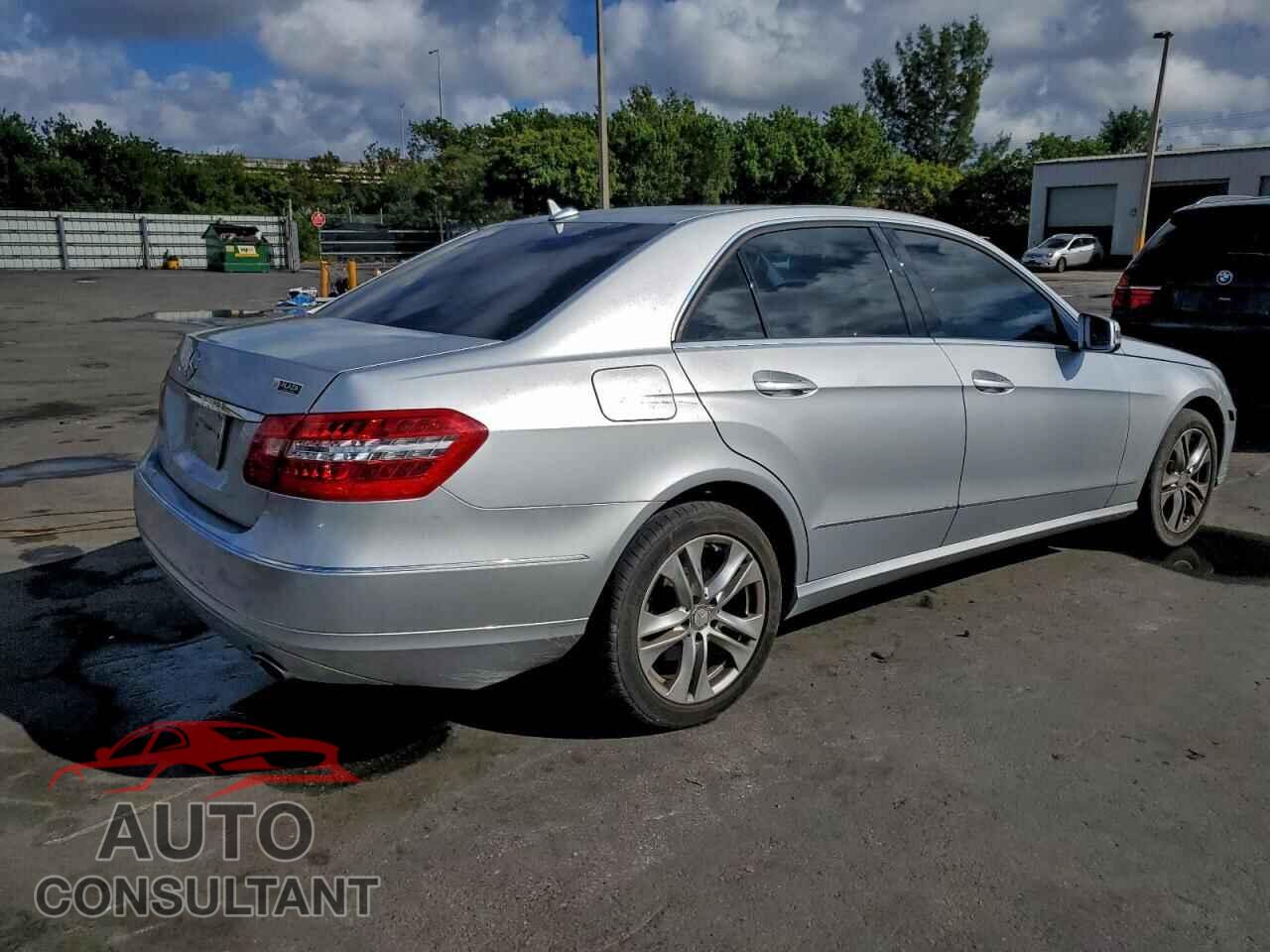 MERCEDES-BENZ E-CLASS 2010 - WDDHF5GB9AA159476