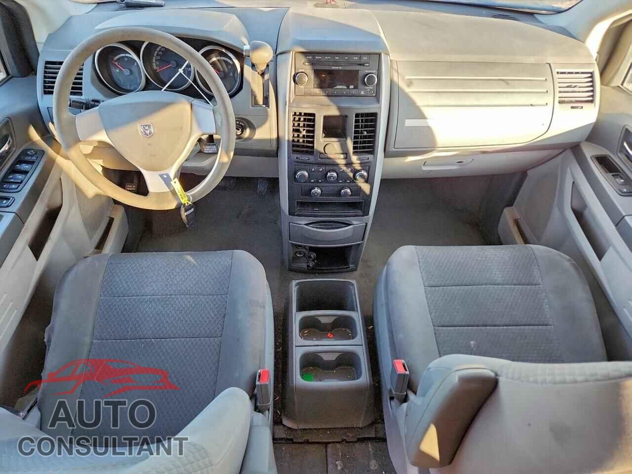 DODGE CARAVAN 2010 - 2D4RN4DE2AR335065