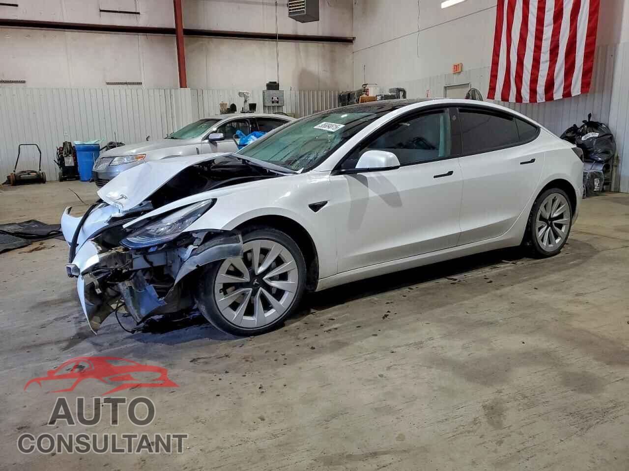TESLA MODEL 3 2021 - 5YJ3E1EAXMF849257