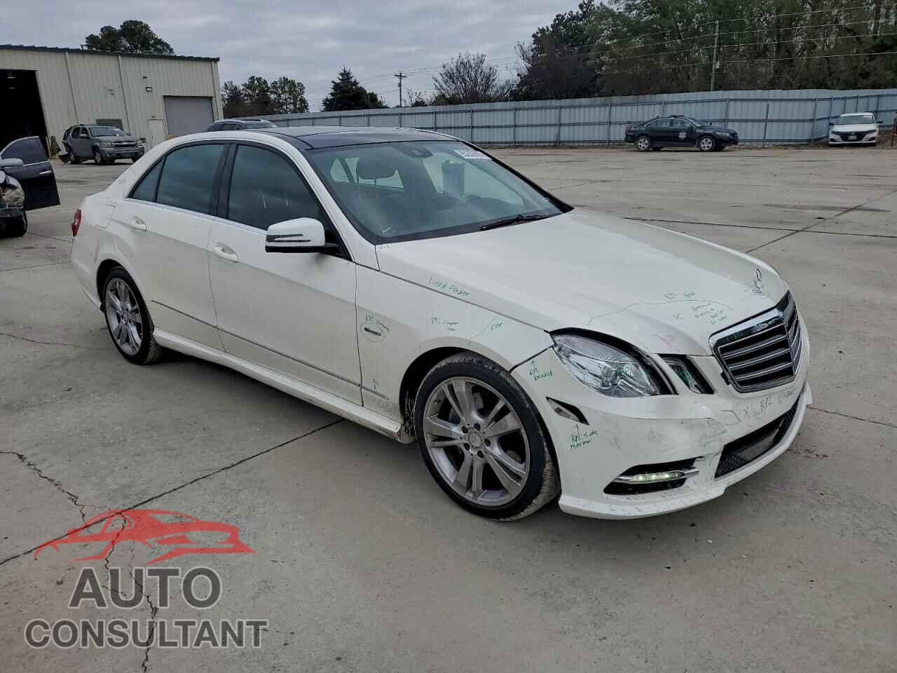 MERCEDES-BENZ E-CLASS 2012 - WDDHF8JB7CA631946