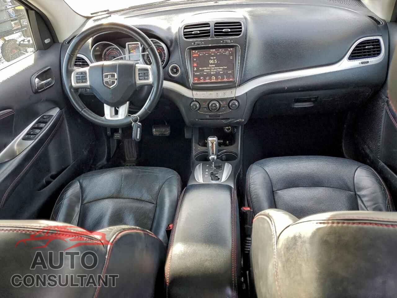 DODGE JOURNEY 2015 - 3C4PDDEG4FT677645