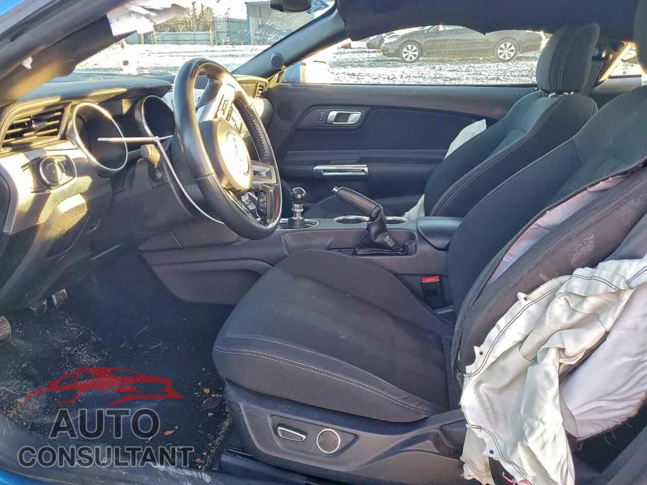 FORD MUSTANG 2019 - 1FA6P8CF9K5200326