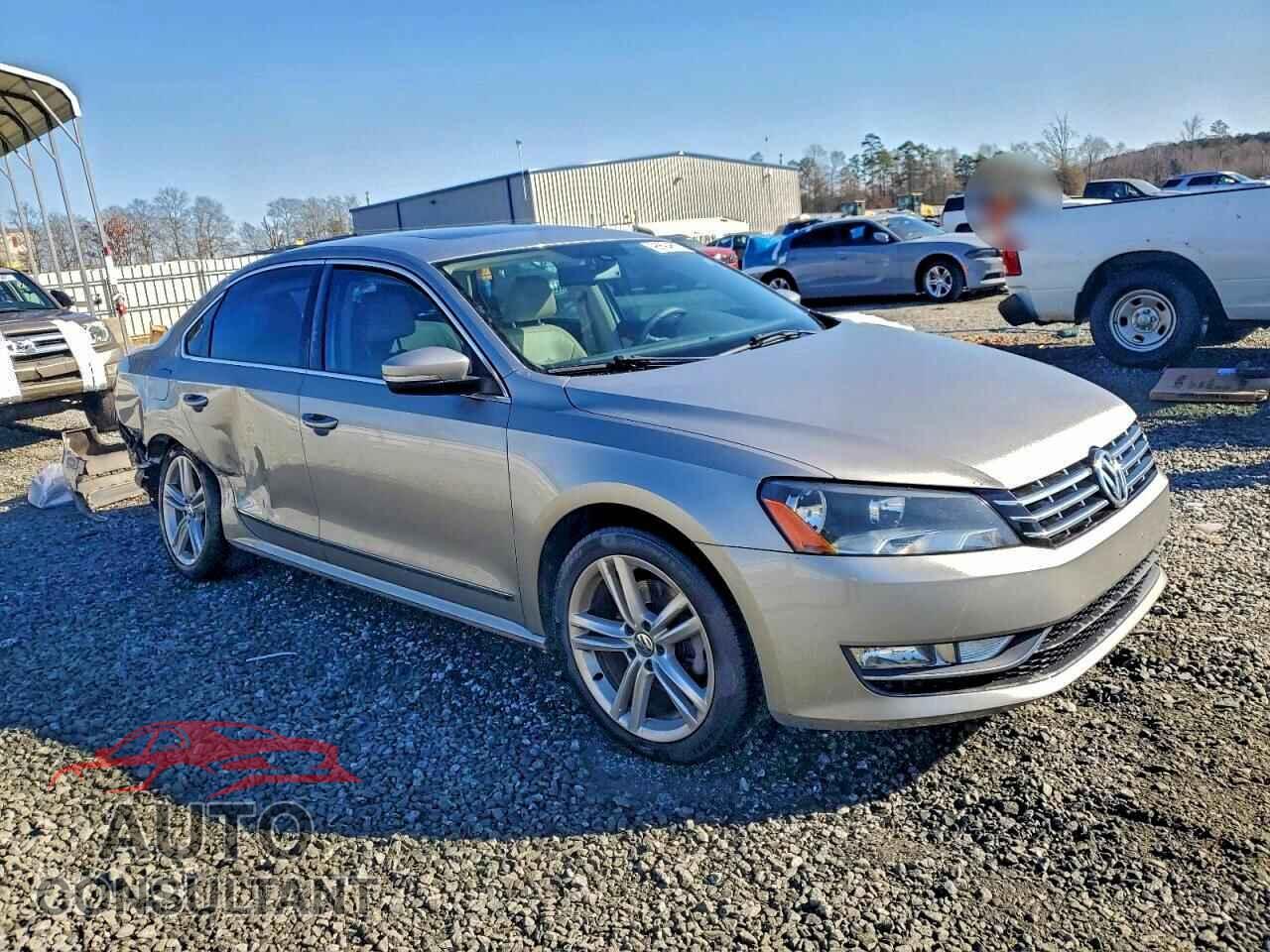 VOLKSWAGEN PASSAT 2013 - 1VWCN7A34DC048392