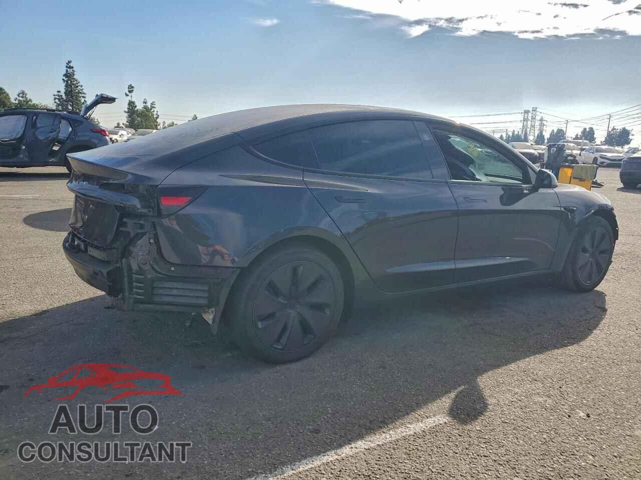 TESLA MODEL 3 2024 - 5YJ3E1EA9RF735080