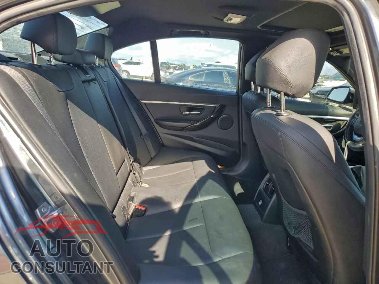 BMW 3 SERIES 2016 - WBA8E9G51GNU29720
