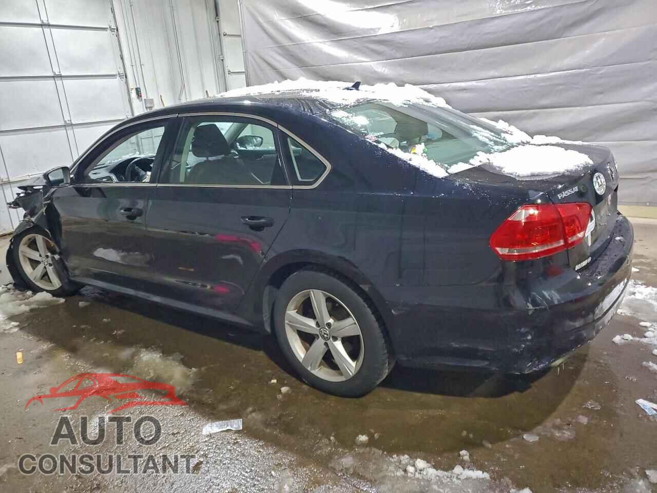 VOLKSWAGEN PASSAT 2015 - 1VWAT7A35FC121785