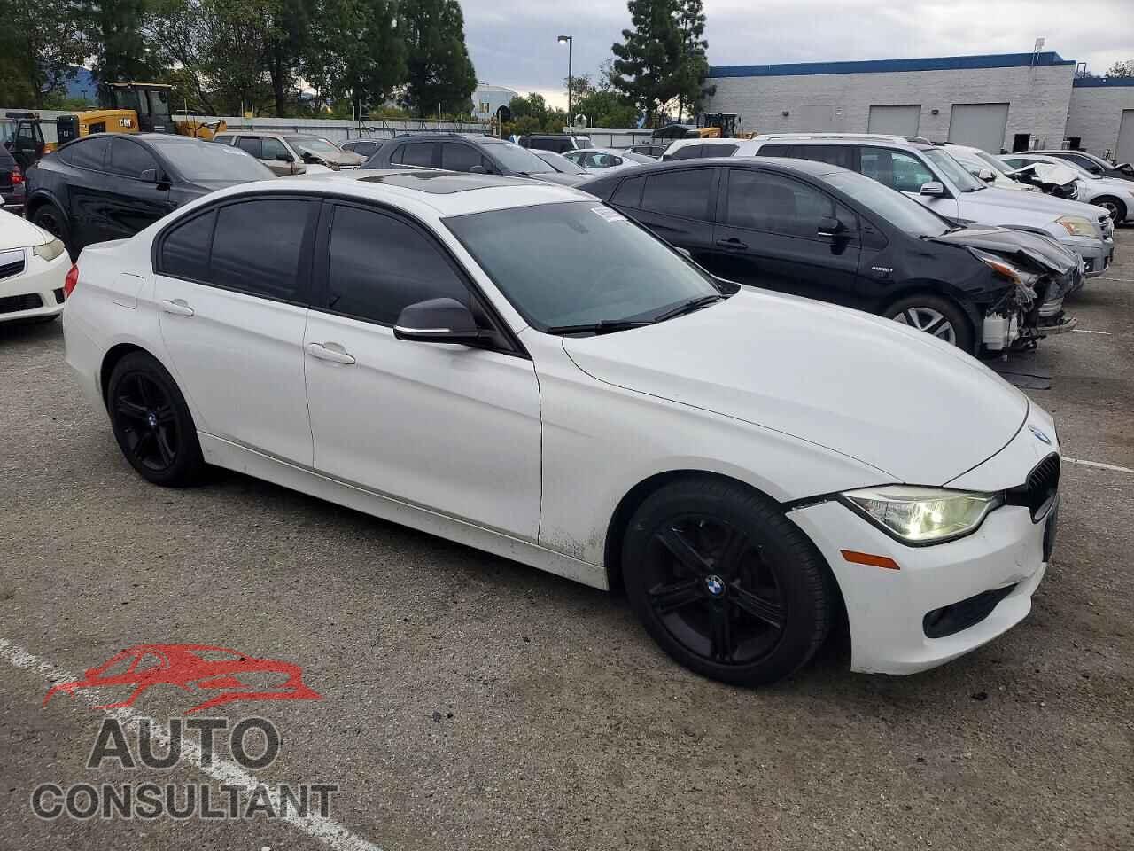BMW 3 SERIES 2013 - WBA3B1C50DF461638